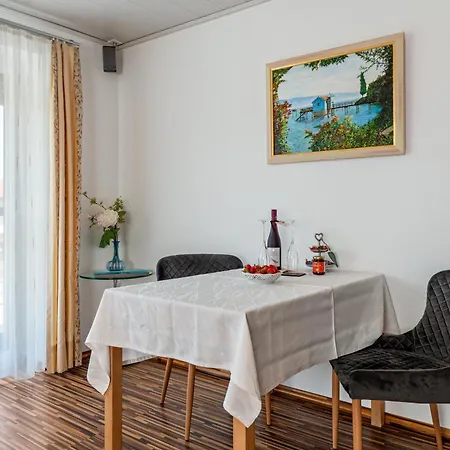 Apartment Wegen
